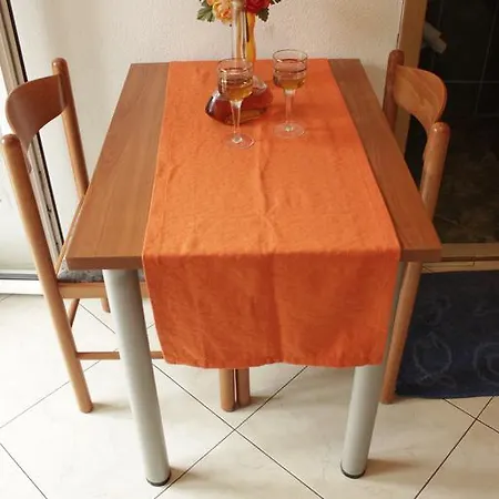 Apartment Ivo & Anka Cobrnic Tucepi